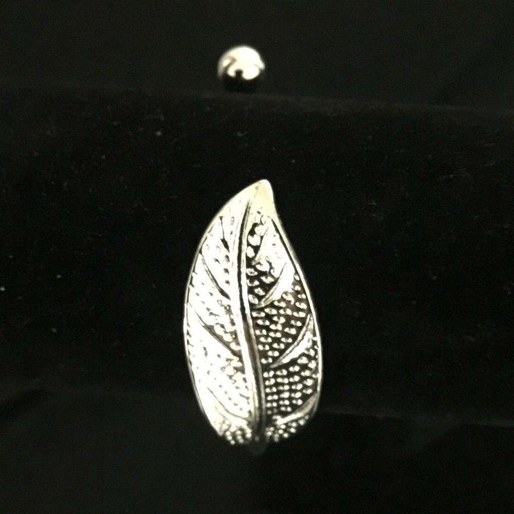 Bangle bracelet